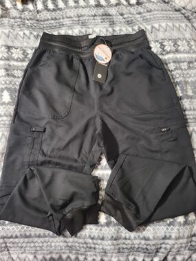 Nwt Womens Size Med  Black Cargo Jogger Scrub Pants